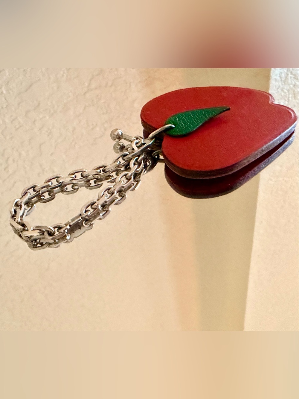 HERMES Hermes Keychain Bag Charm Fruit Apple Seasonal Men Women Red 20499999 - Picture 10 of 16